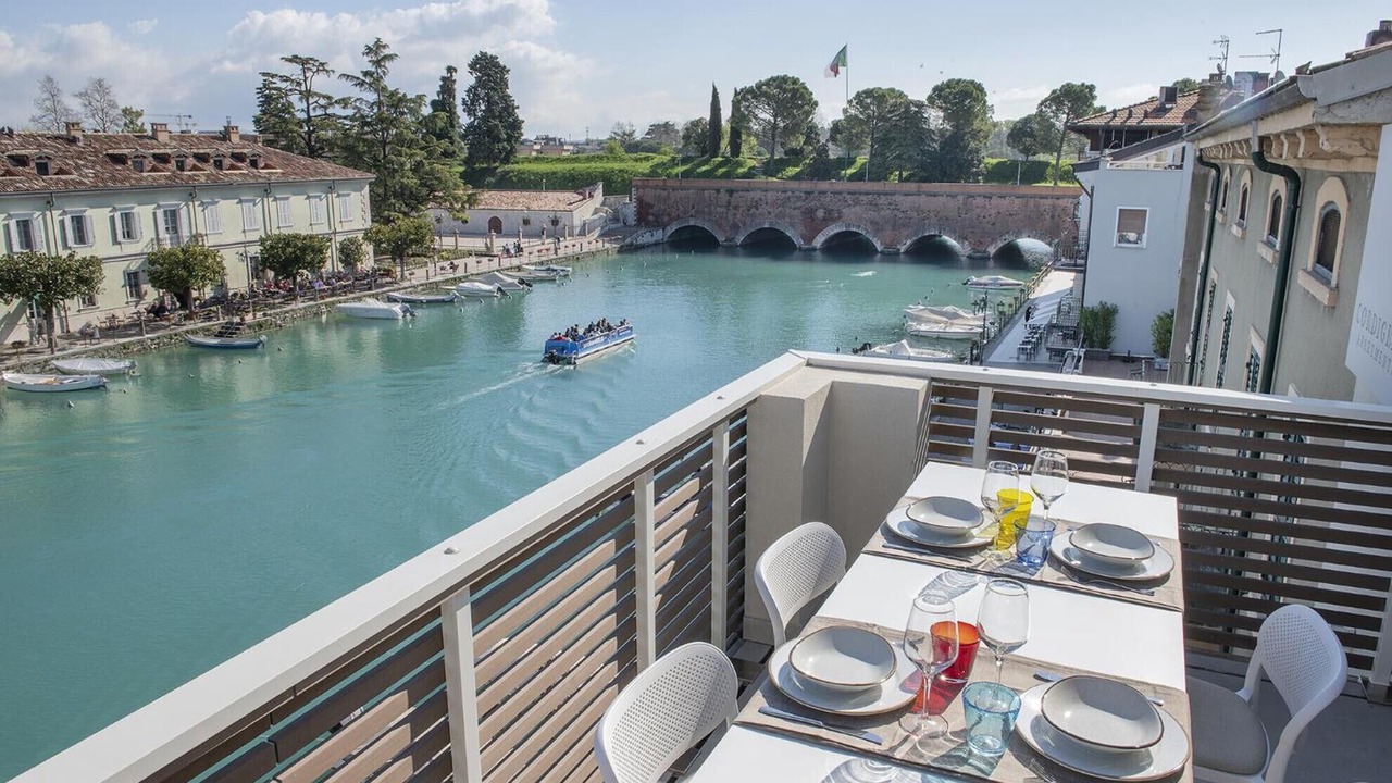 Photo of Outdoor in Peschiera del Garda City Centre