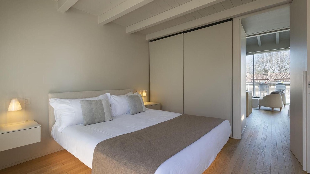Photo of Bedroom in Peschiera del Garda City Centre