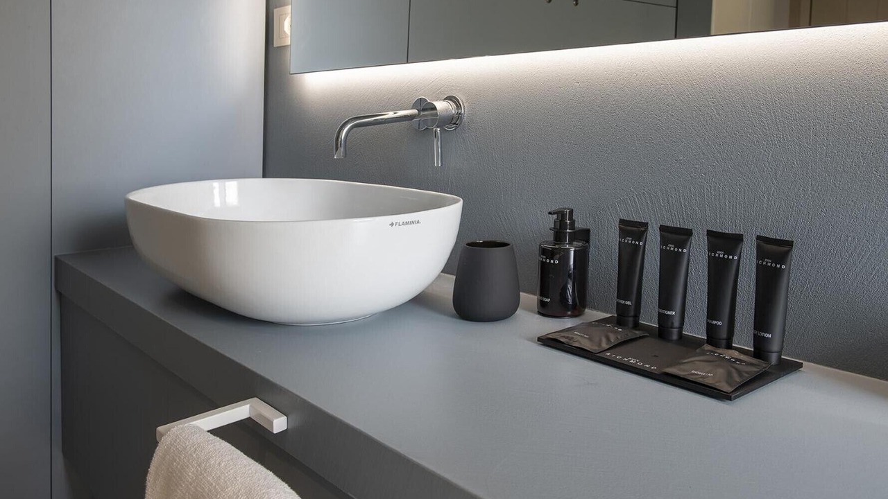 Photo of Bathroom in Peschiera del Garda City Centre