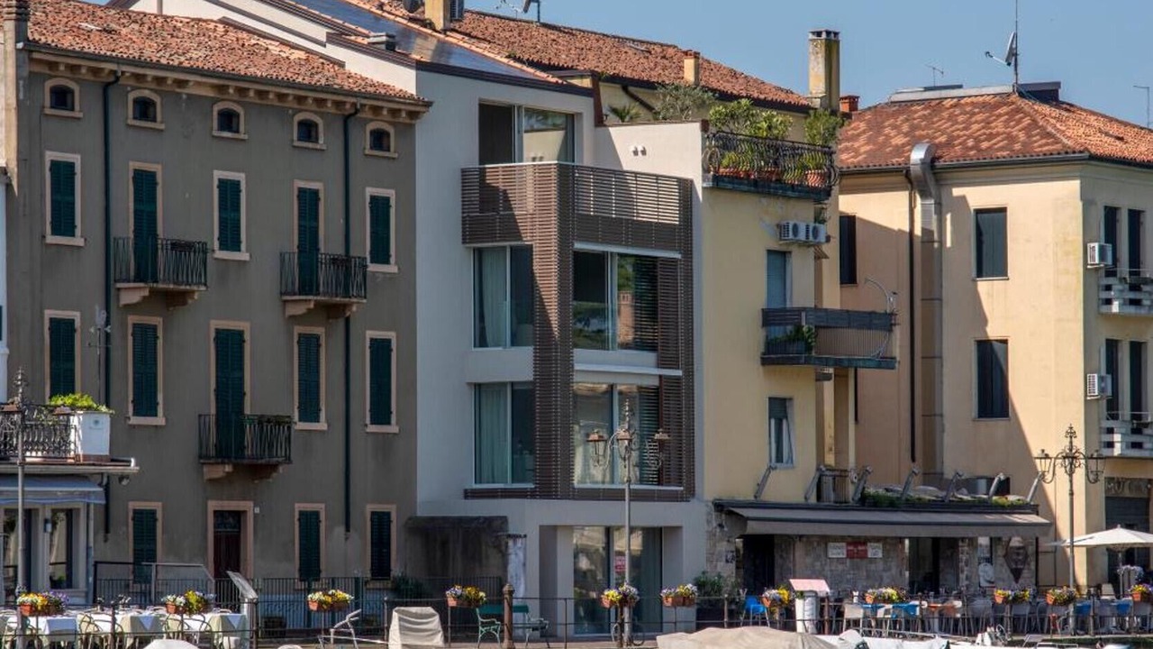 Photo of Others in Peschiera del Garda City Centre