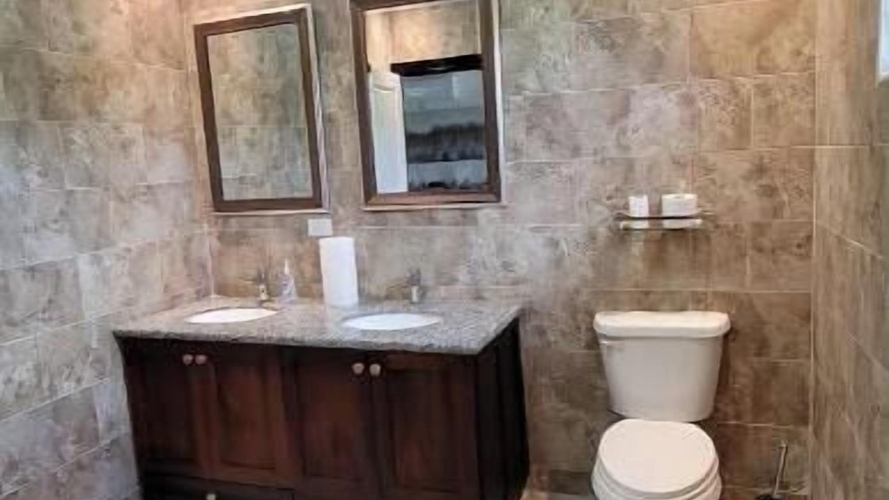 Photo of Bathroom in Rollington Town