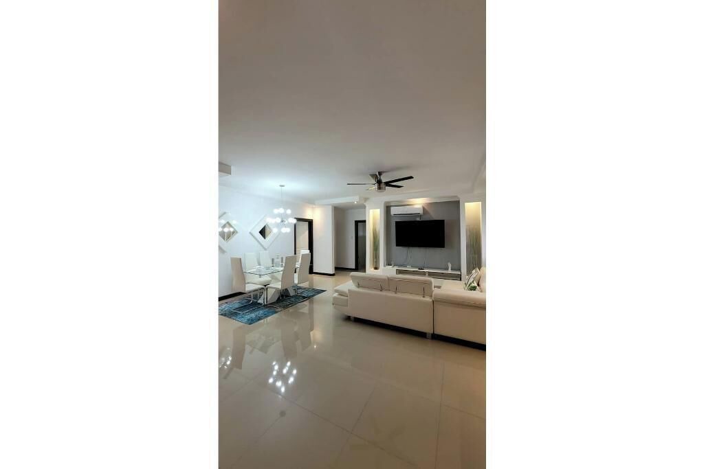 Photo of Livingroom in Rollington Town