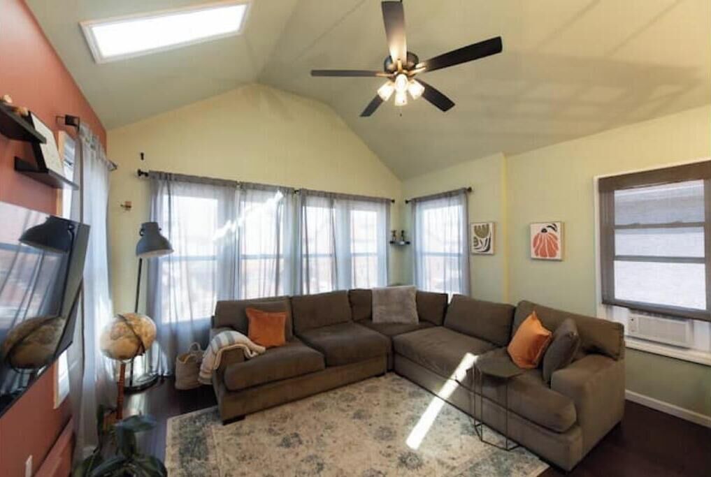 Photo of Livingroom in Sea Gate