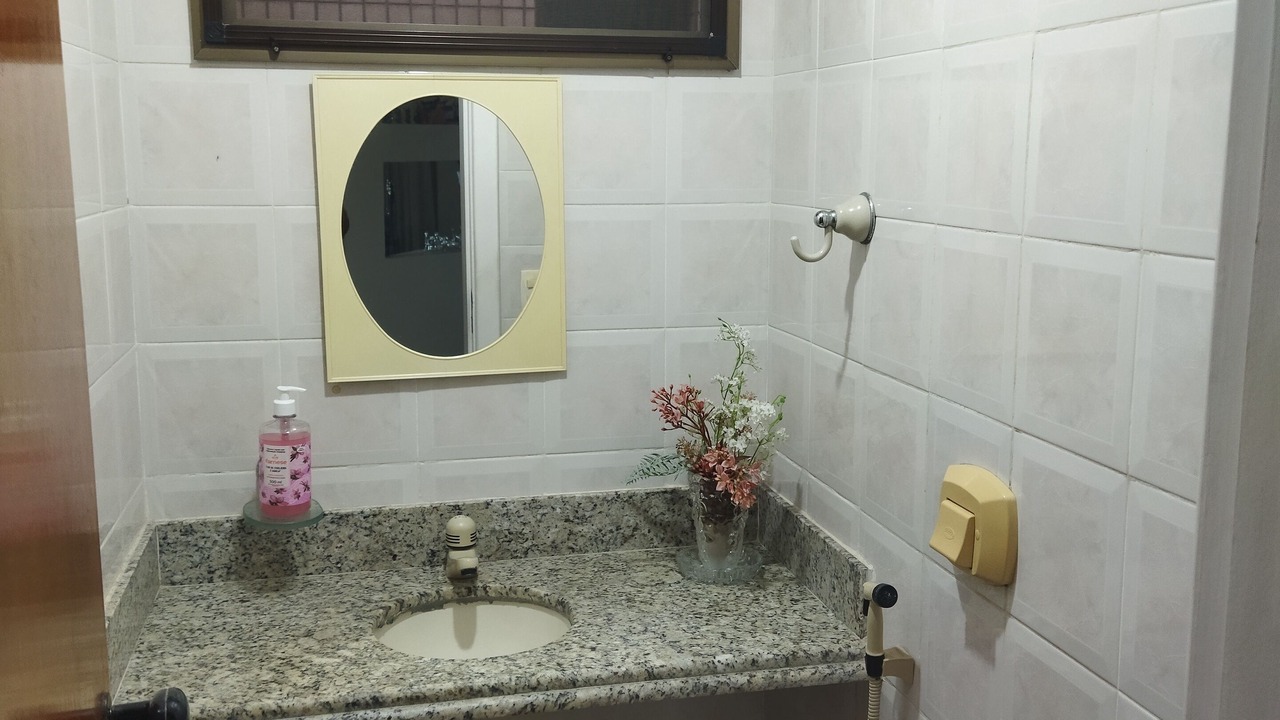 Photo of Bathroom in Recreio dos Bandeirantes
