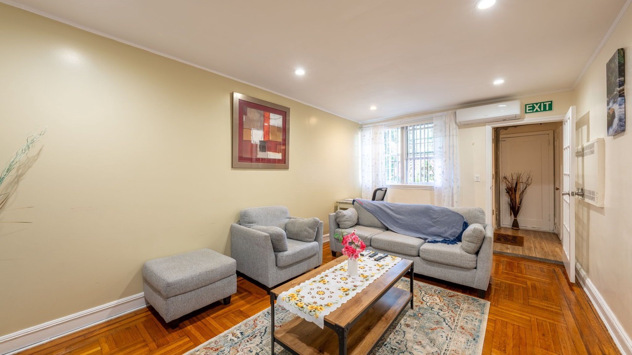 Photo of Livingroom in East Flatbush