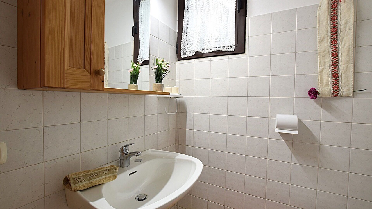 Photo of Bathroom in Lamon