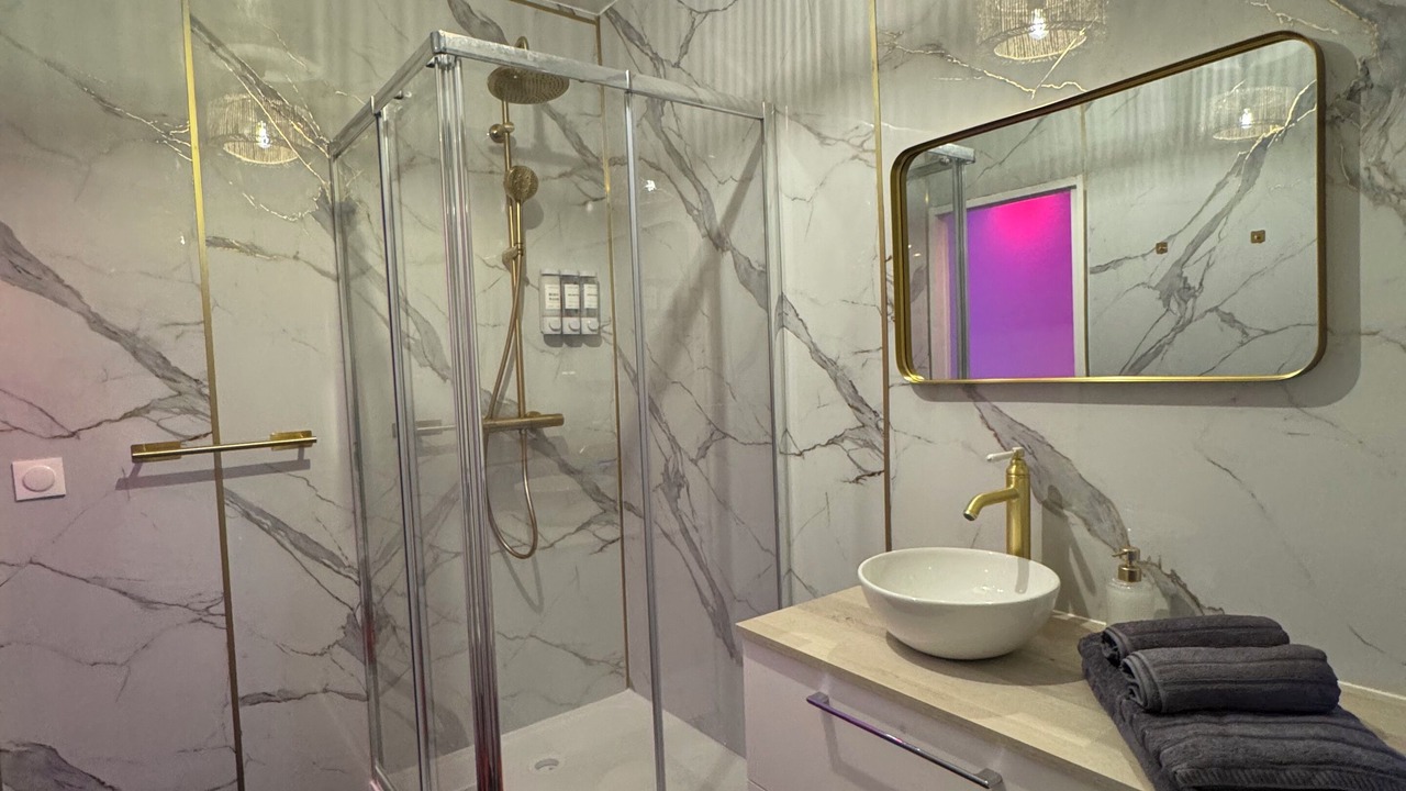 Photo of Bathroom in Chevilly-Larue