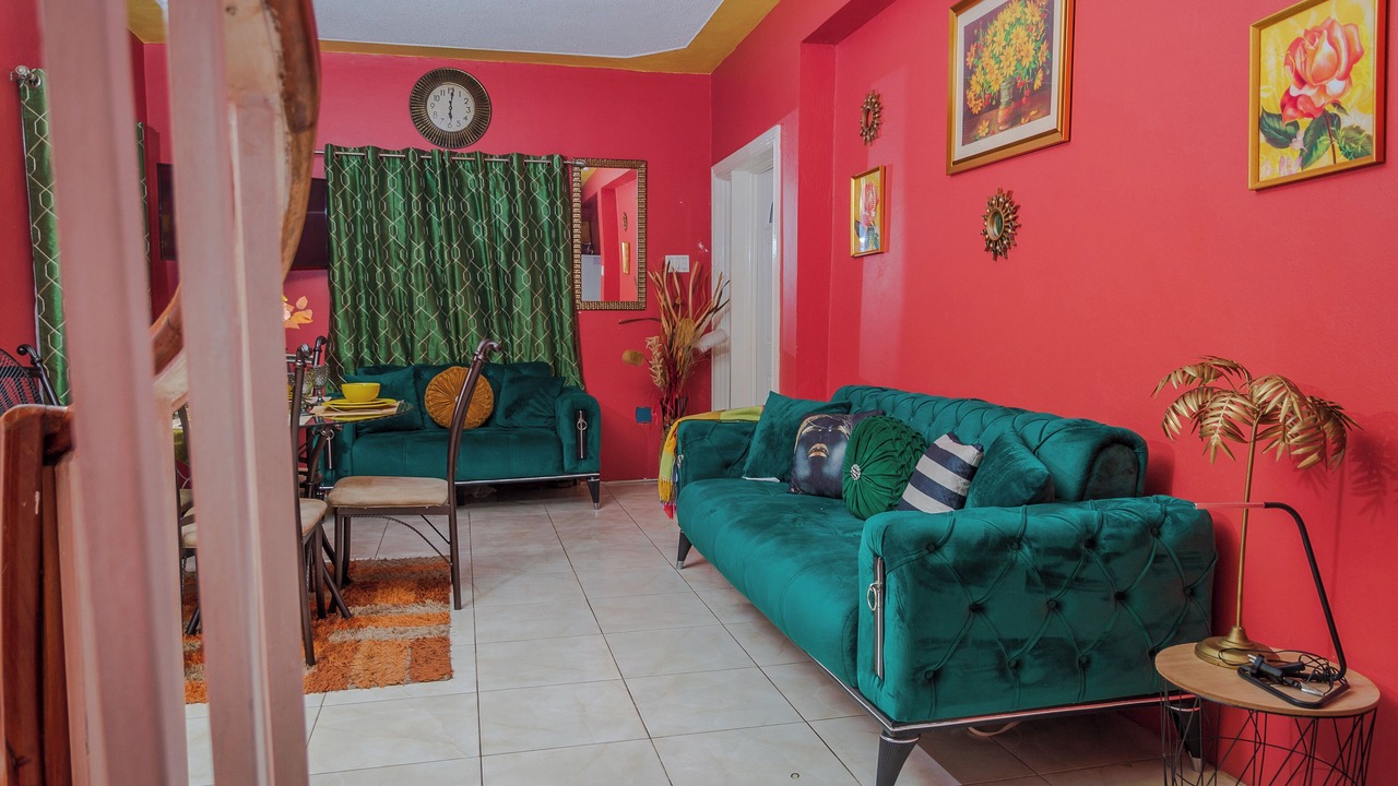 Photo of Livingroom in Caribbean Estates