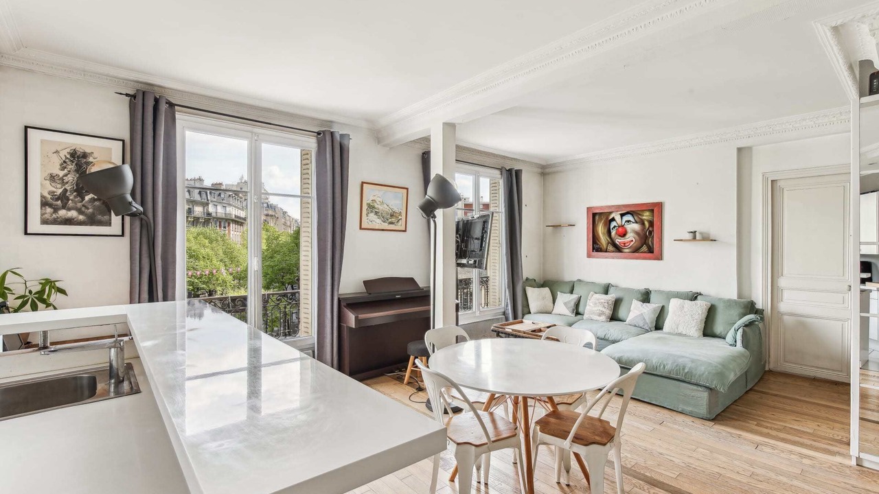Photo of Livingroom in Saint-Lambert