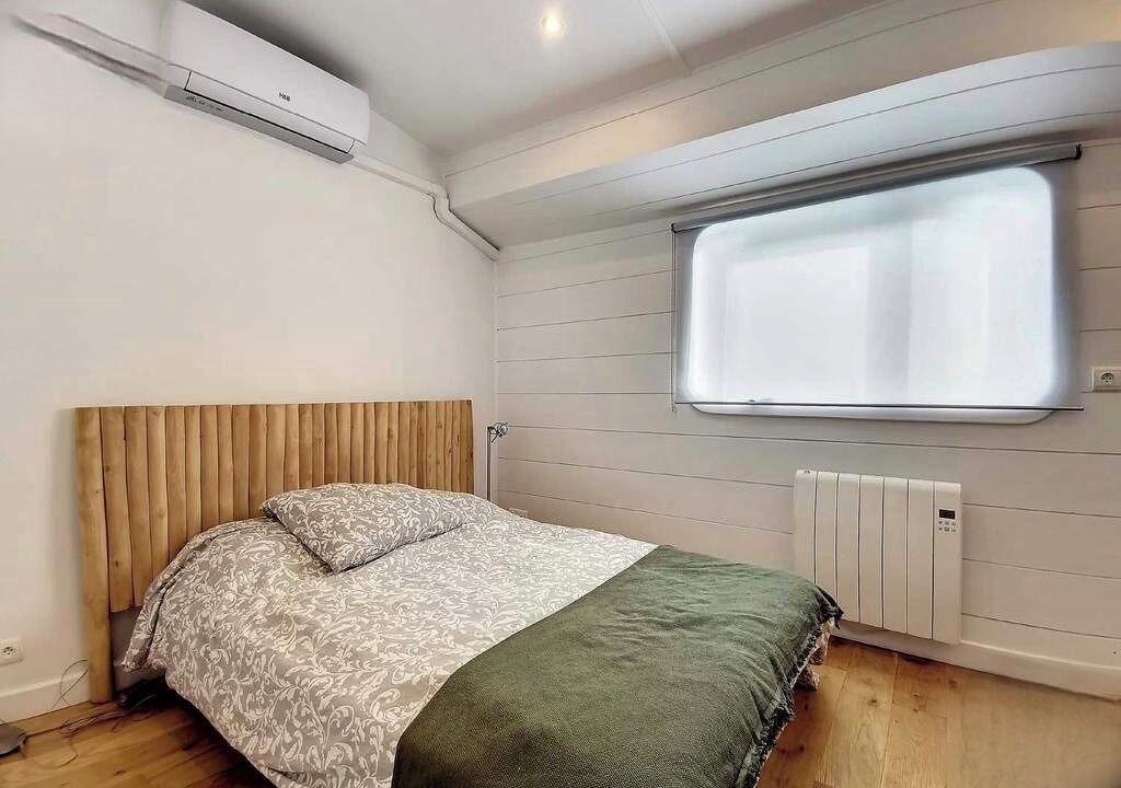 Photo of Bedroom in Villeneuve-la-Garenne