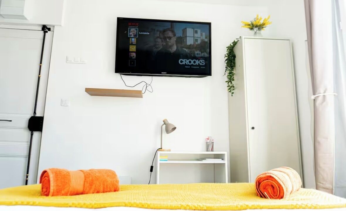 Photo of Bedroom in Villeneuve-le-Roi