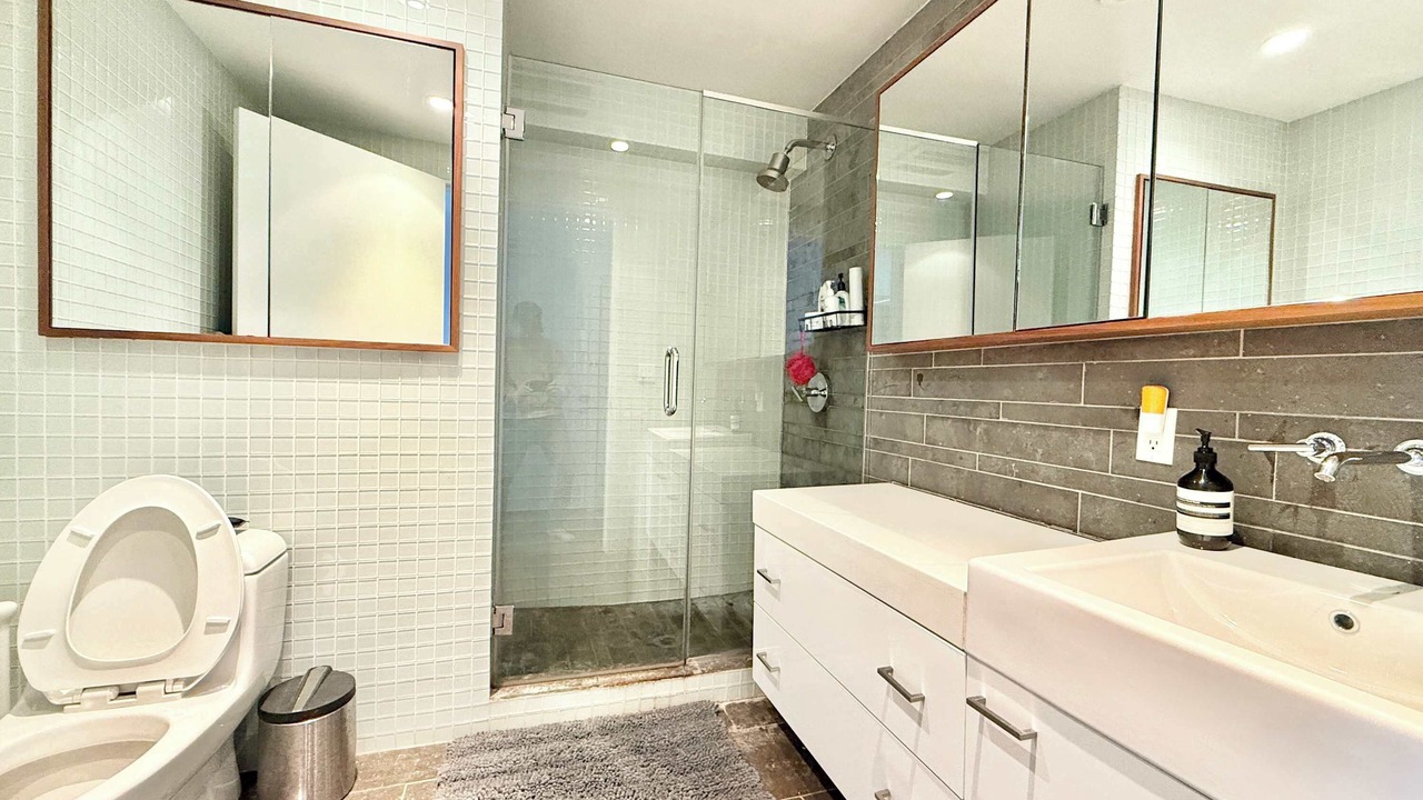 Photo of Bathroom in Bowery