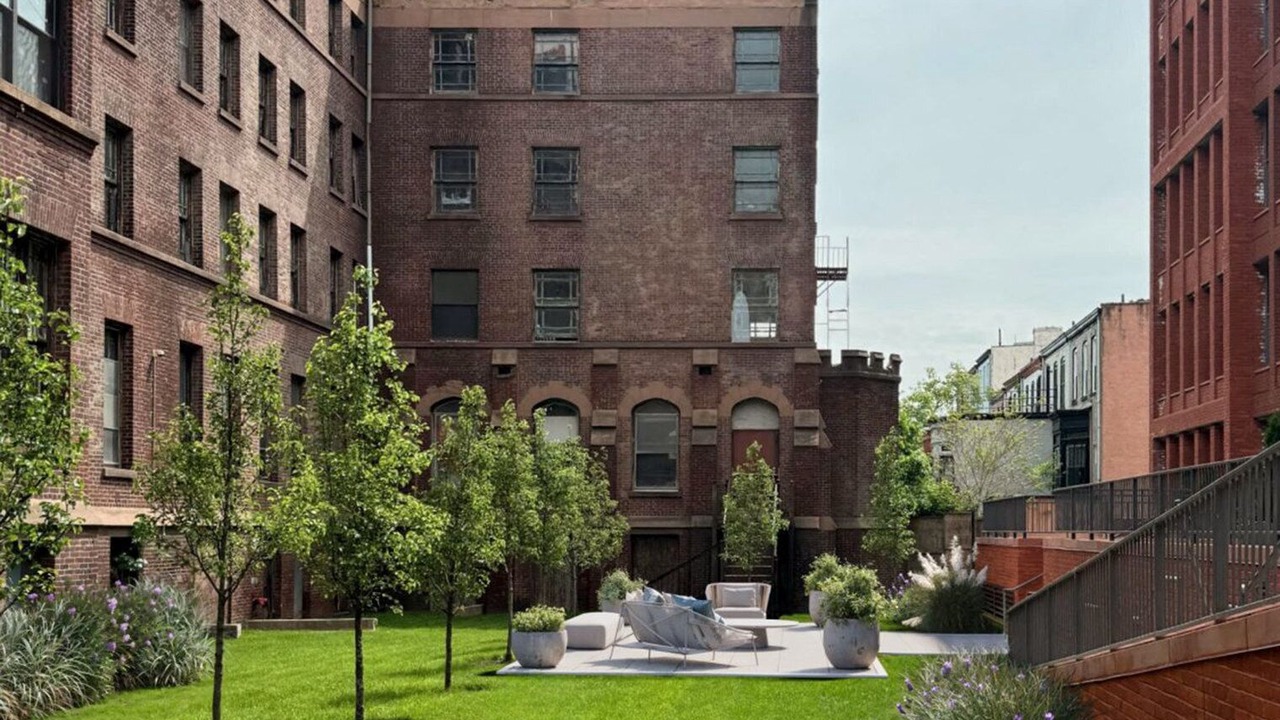 Photo of Outdoor in Crown Heights