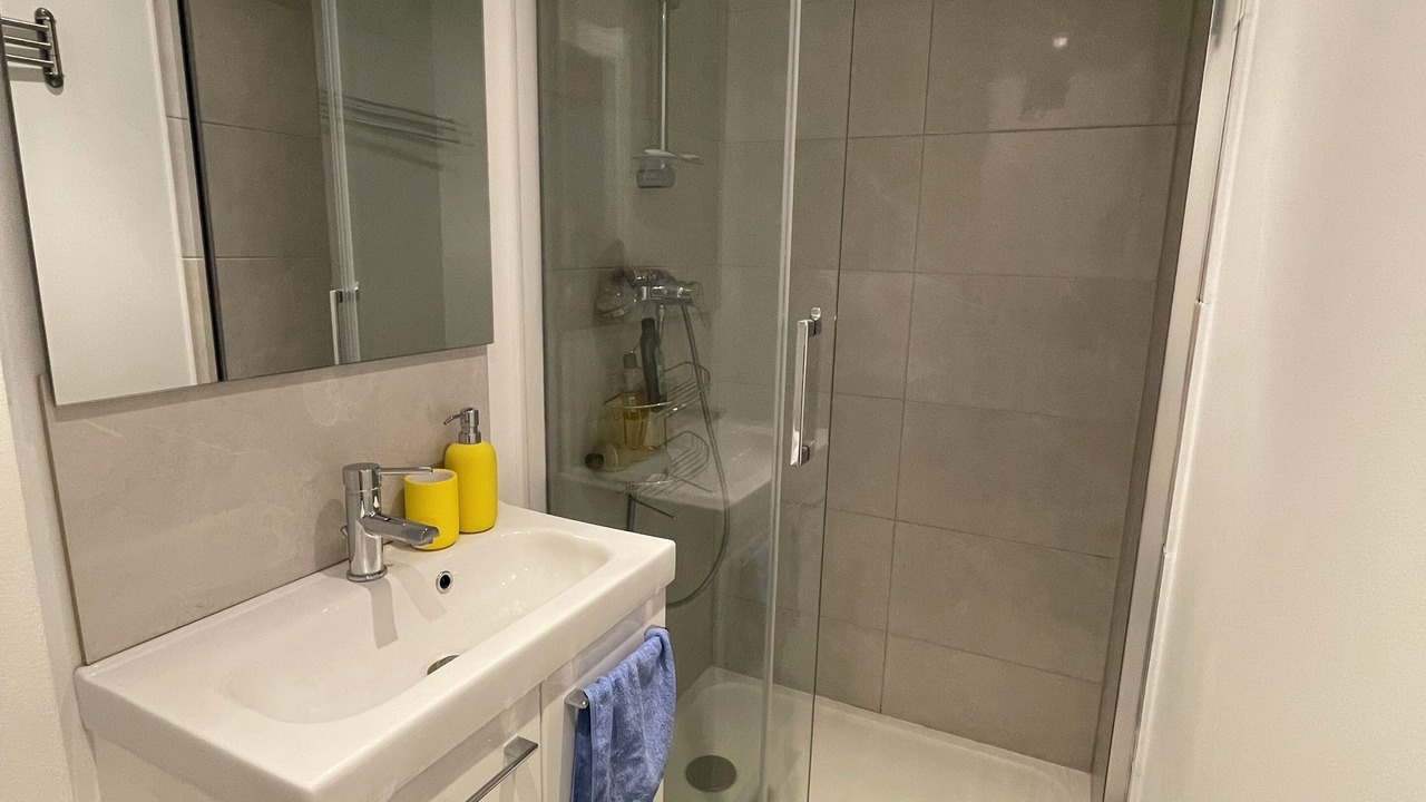 Photo of Bathroom in Chaville