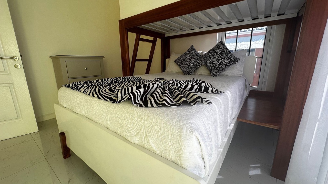 Photo of Bedroom in Orange Bay