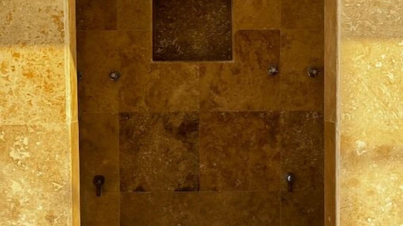 Photo of Bathroom in Spanish Wells