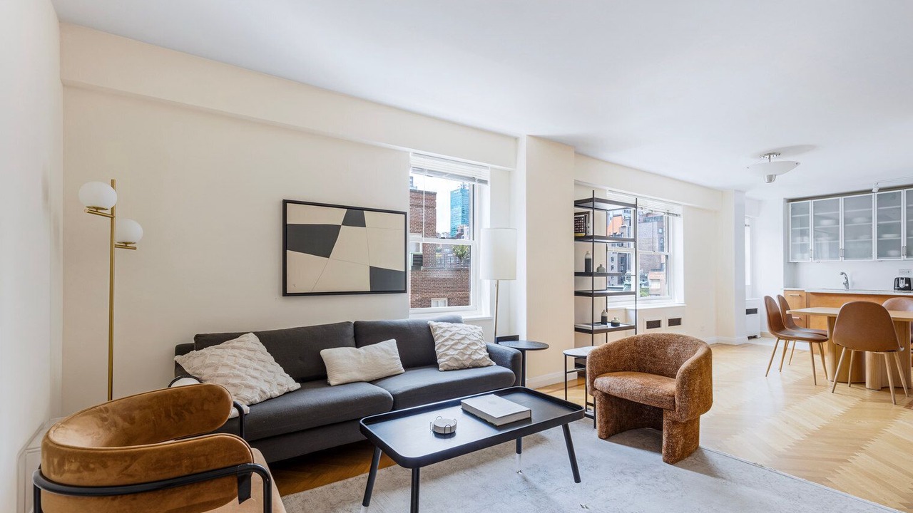 Photo of Livingroom in Midtown