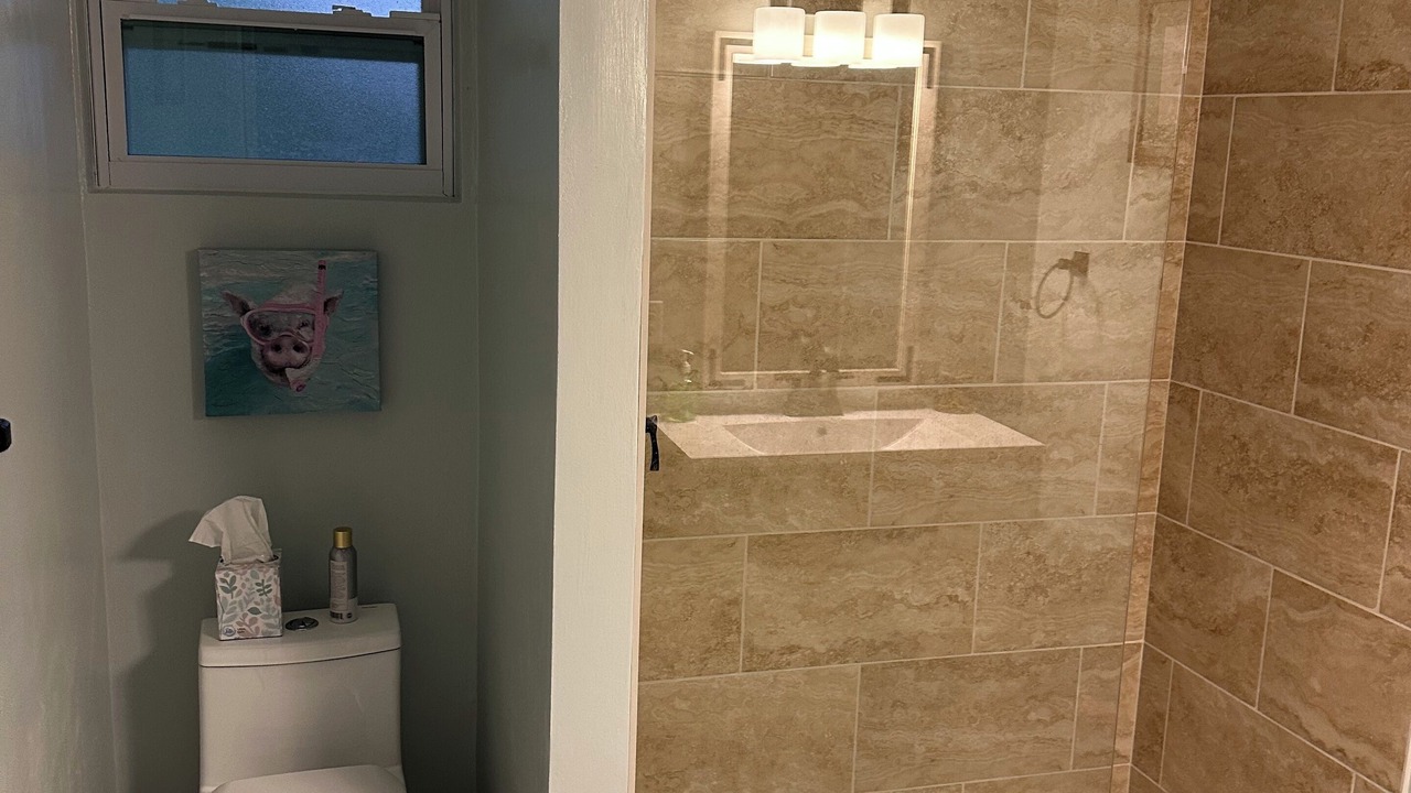 Photo of Bathroom in Spanish Wells