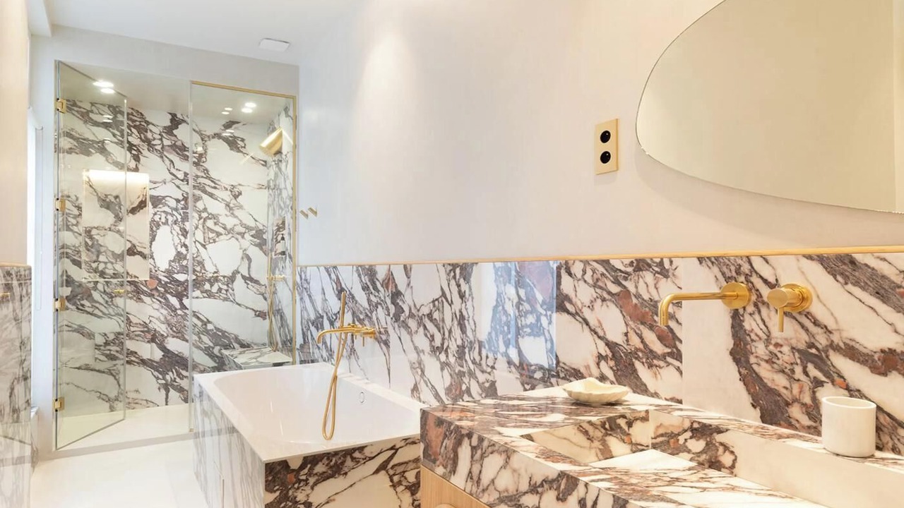 Photo of Bathroom in Les Halles