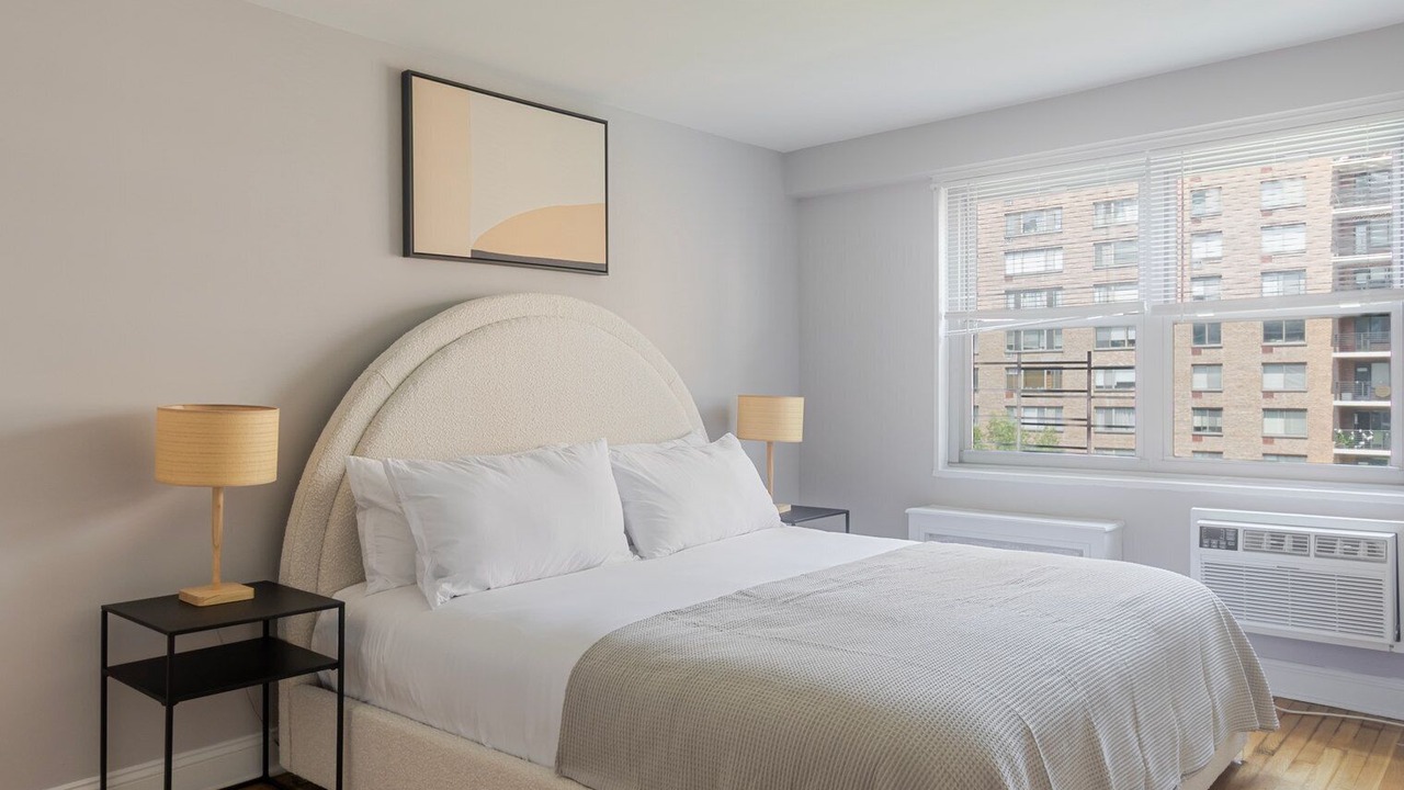 Photo of Bedroom in Manhattan Valley