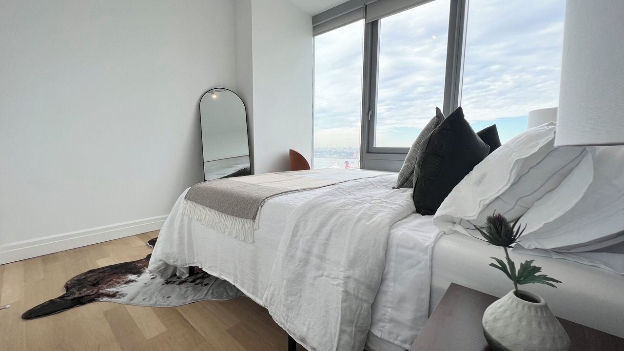 Photo of Bedroom in Lincoln Square