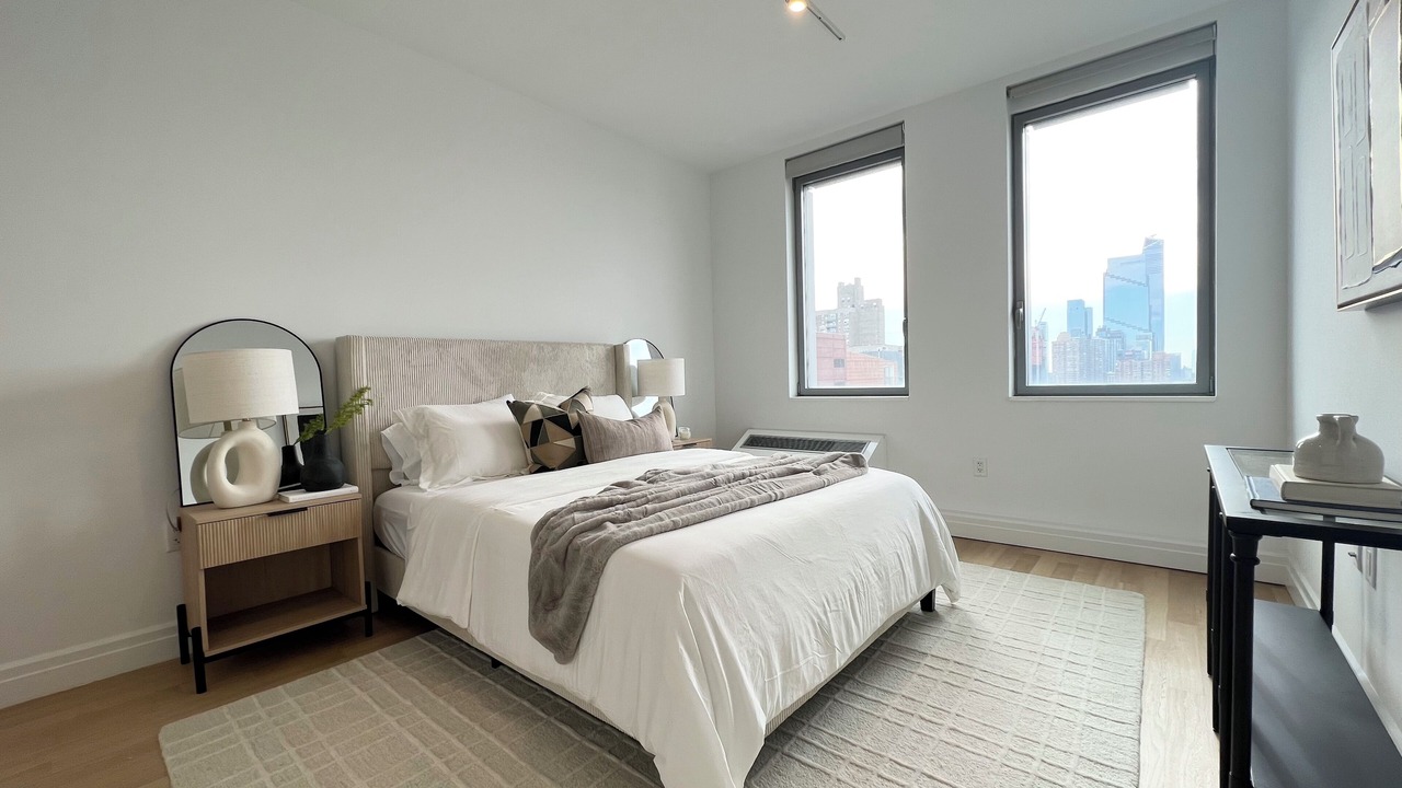 Photo of Bedroom in Lincoln Square