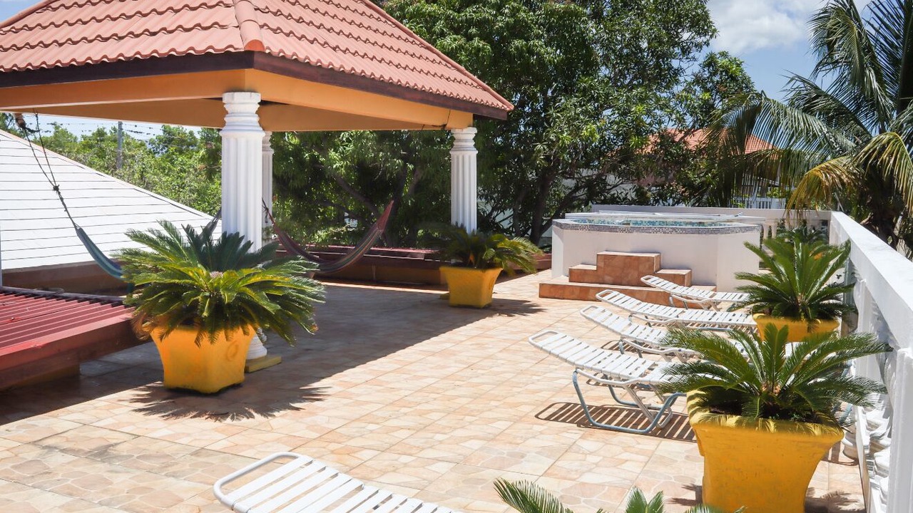 Photo of Patio Balcony in Black River