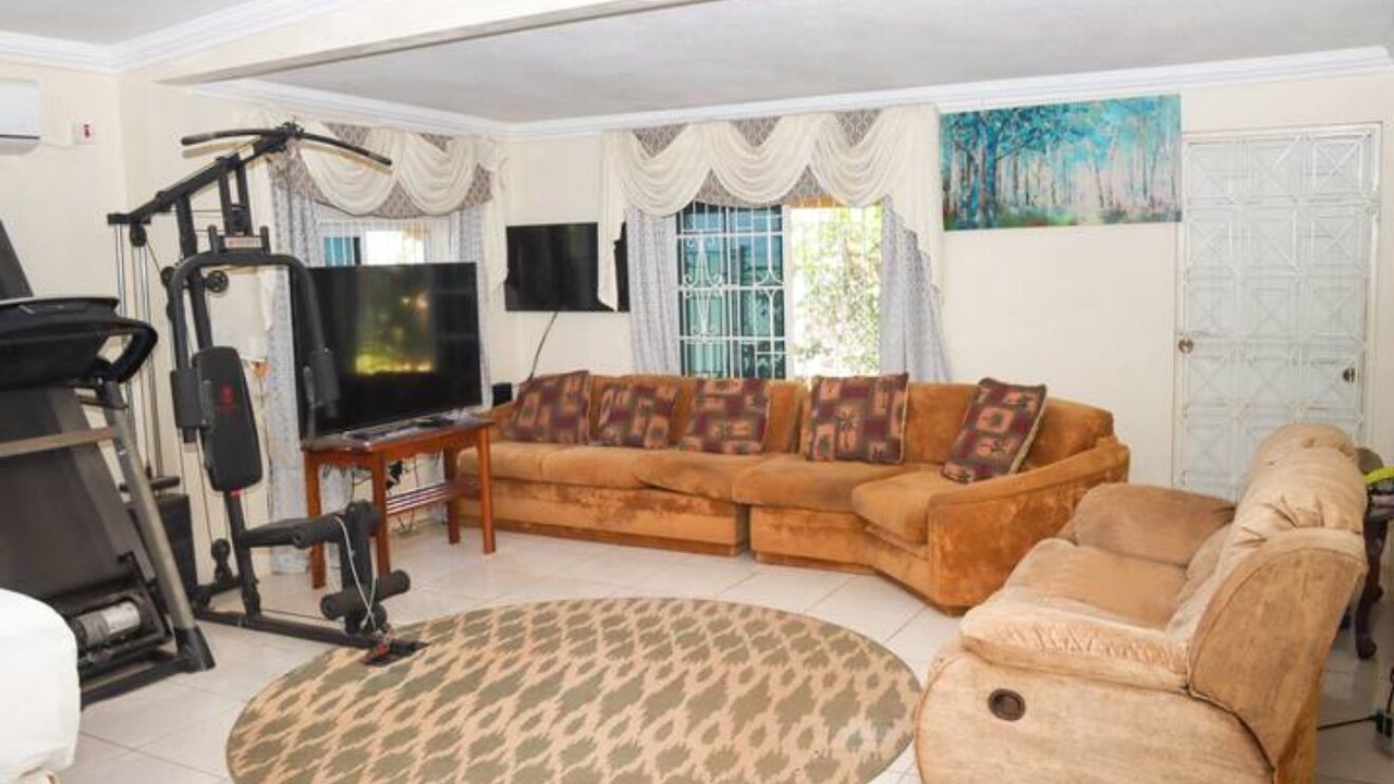 Photo of Livingroom in Black River