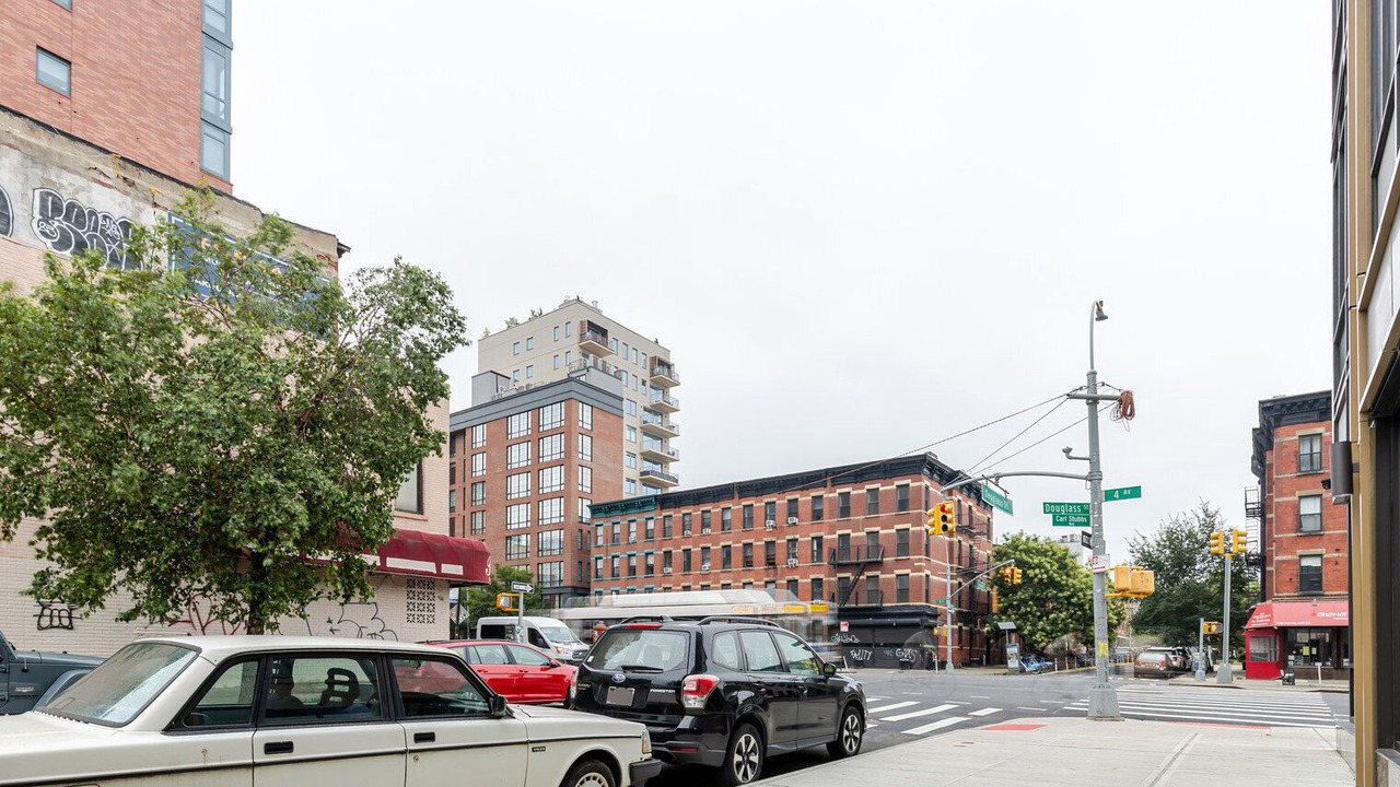 Photo of Others in Gowanus