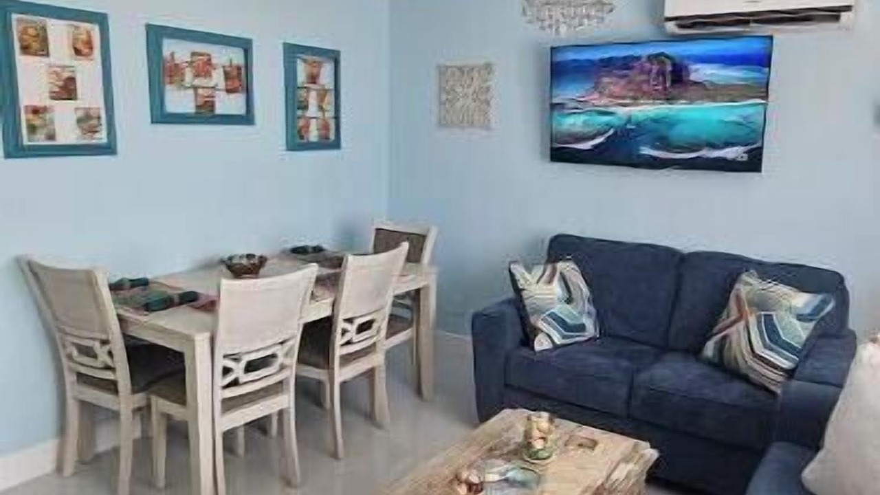 Photo of Livingroom in Treasure Cay