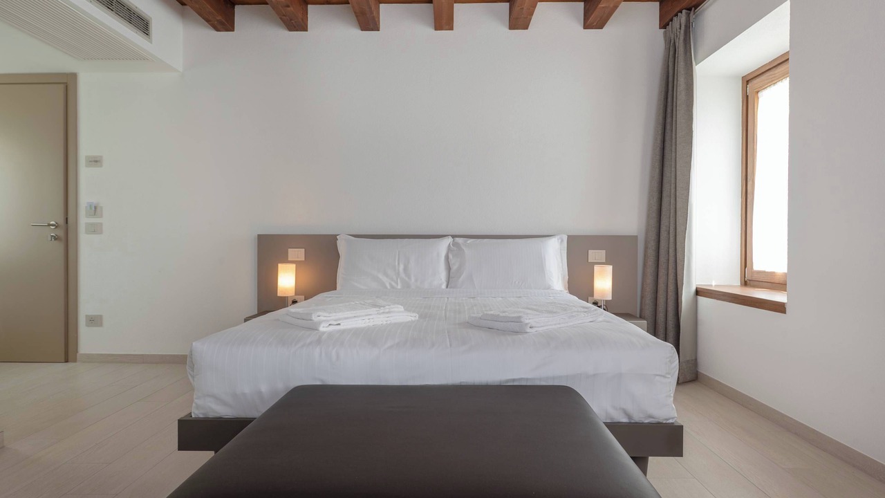 Photo of Bedroom in Valgatara