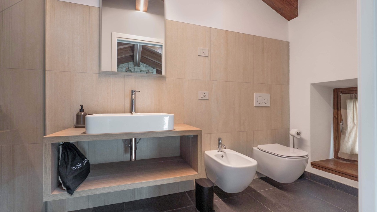 Photo of Bathroom in Valgatara