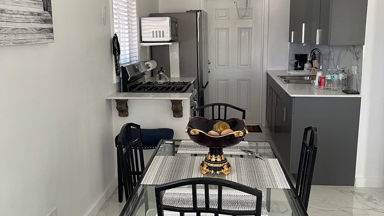 Photo of Kitchen in Tar Bay