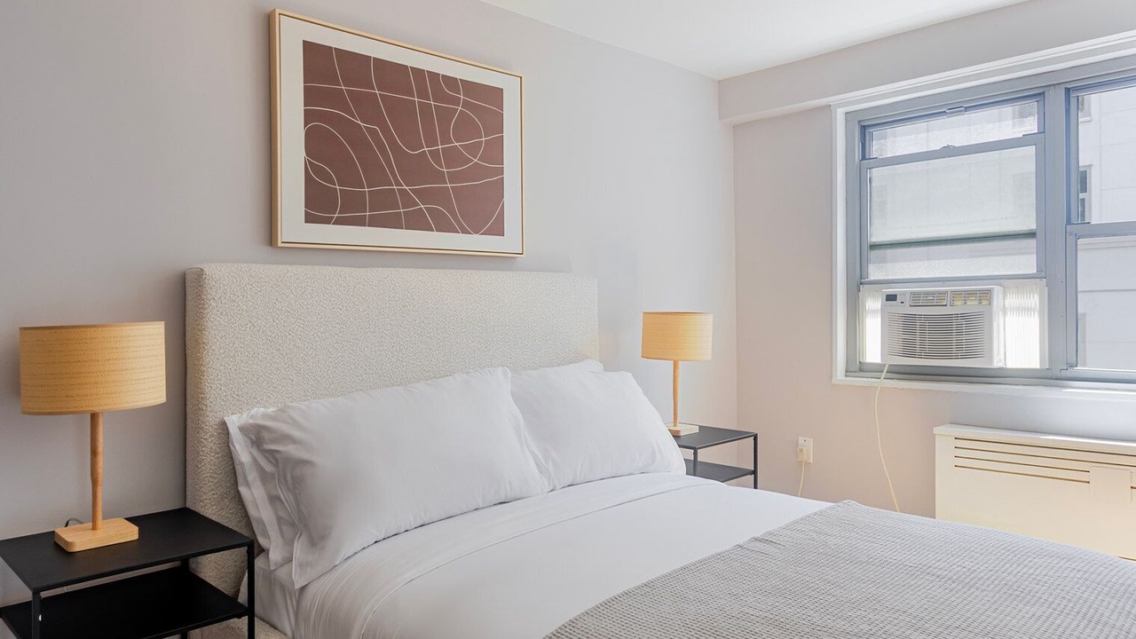 Photo of Bedroom in Manhattan Valley