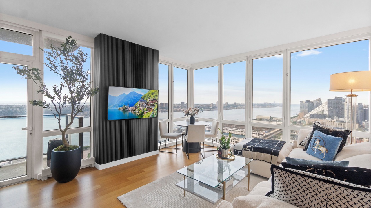 Photo of Livingroom in Hell's Kitchen
