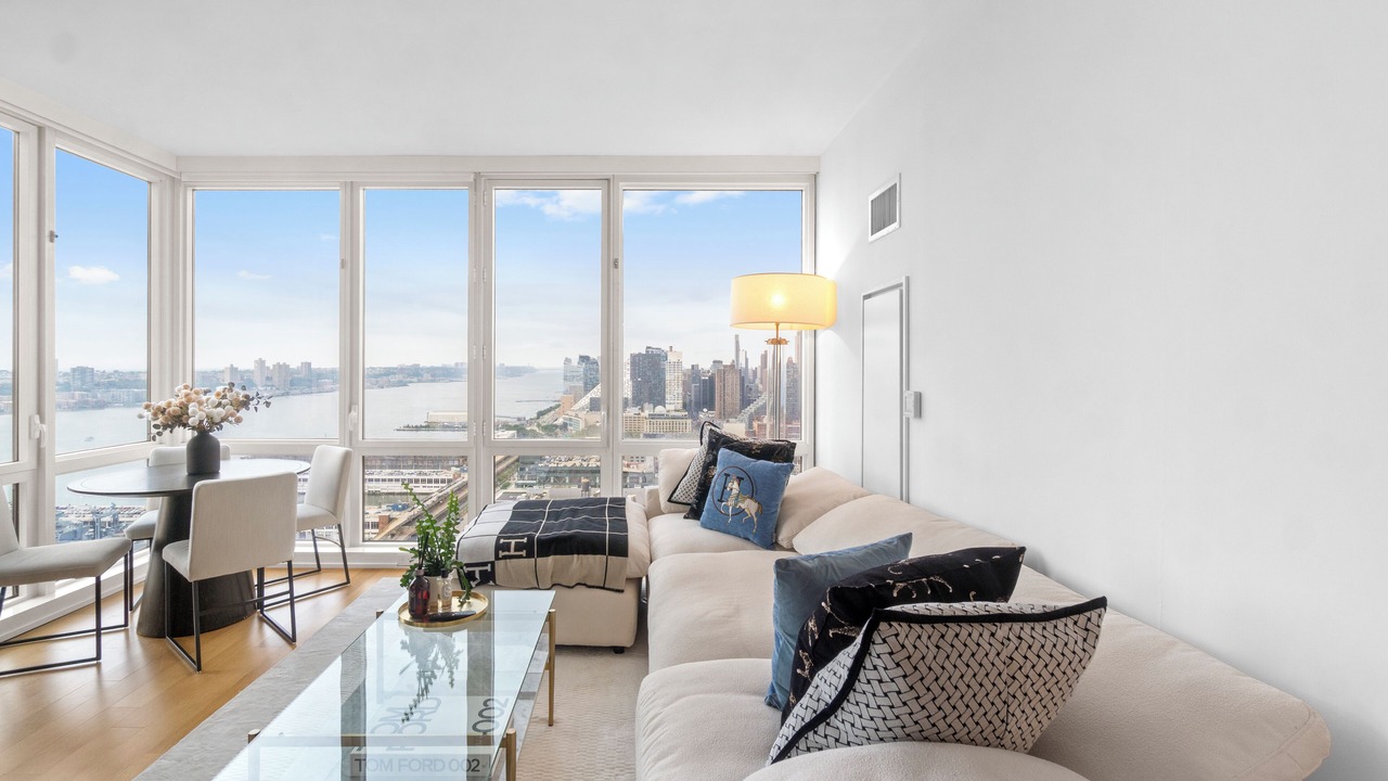 Photo of Livingroom in Hell's Kitchen