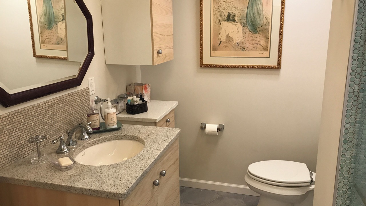 Photo of Bathroom in Inwood