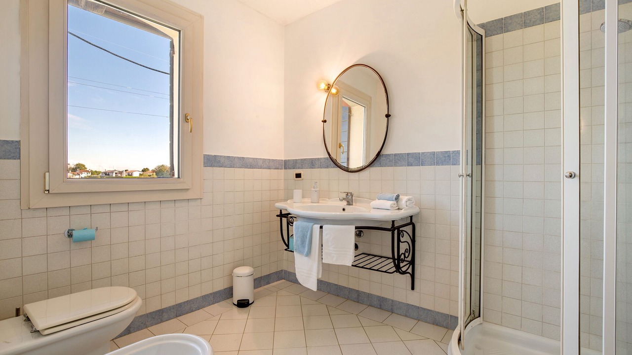Photo of Bathroom in Mirano