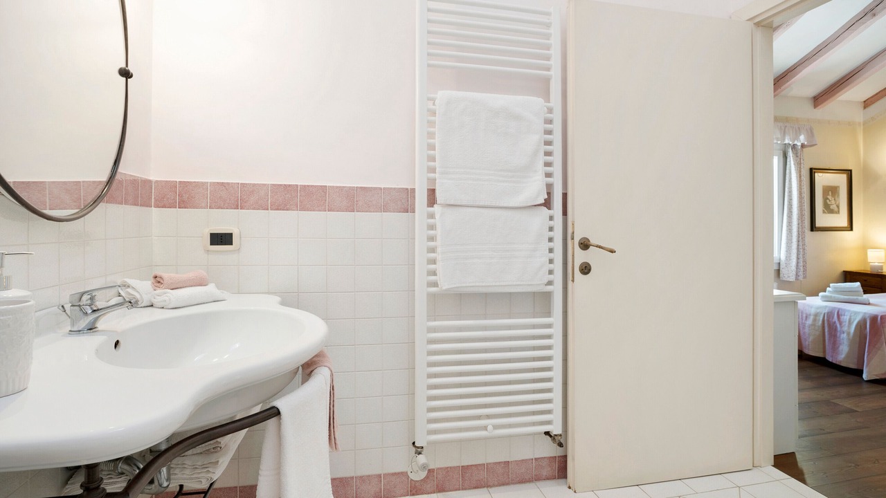 Photo of Bathroom in Mirano