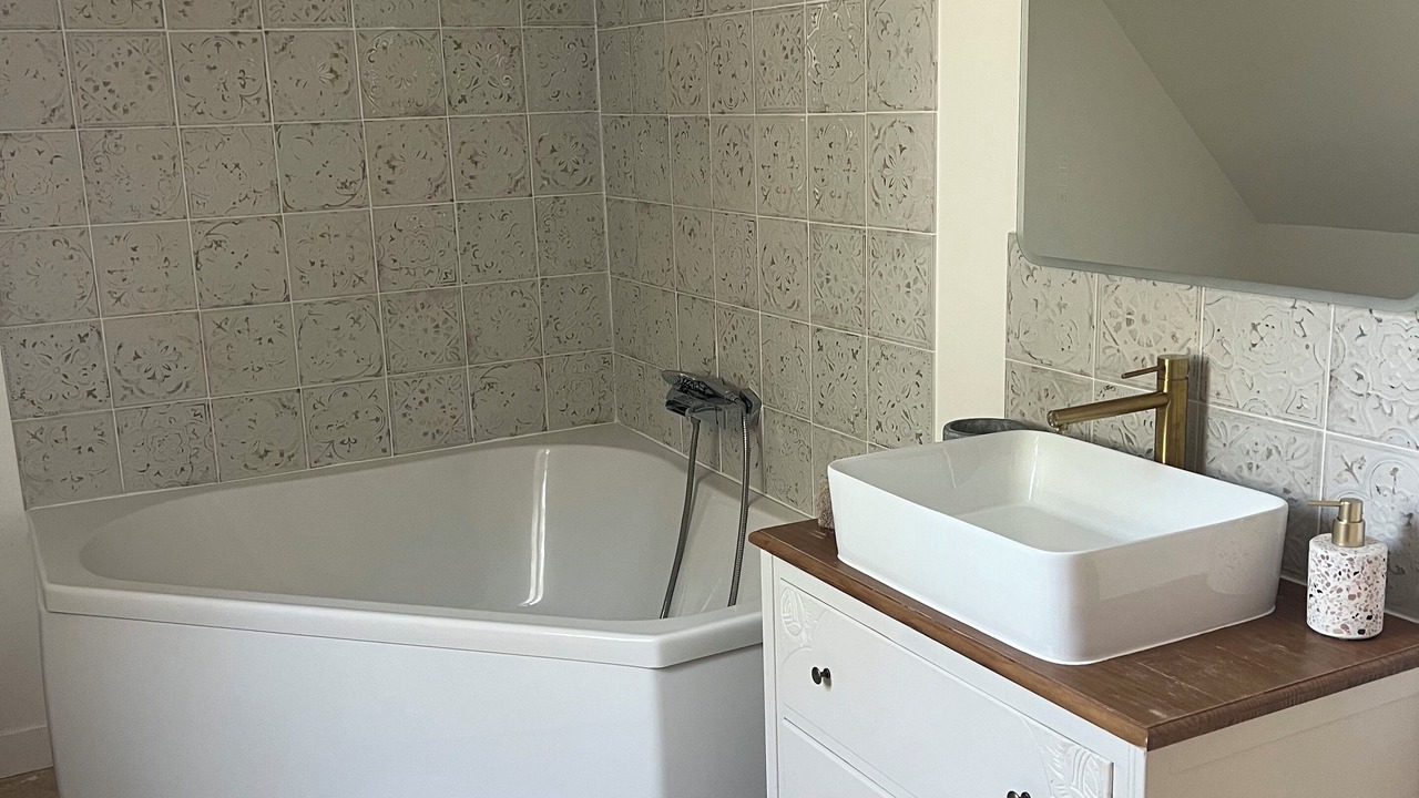 Photo of Bathroom in La Celle-sur-Morin