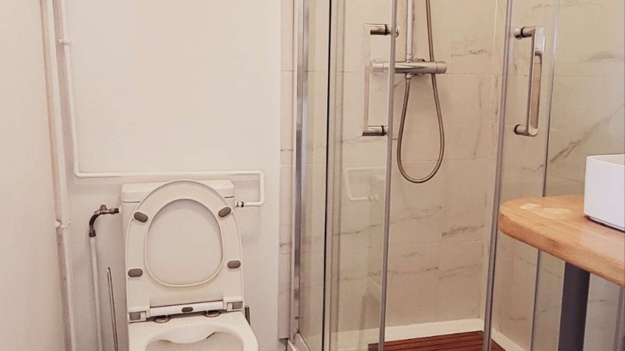 Photo of Bathroom in Le Plessis-Robinson