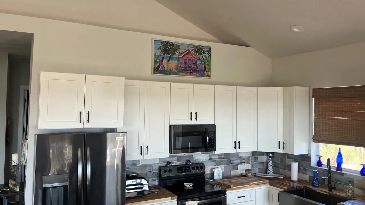 Photo of Kitchen in Green Turtle Cay