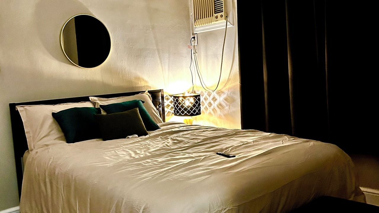 Photo of Bedroom in Williamsbridge