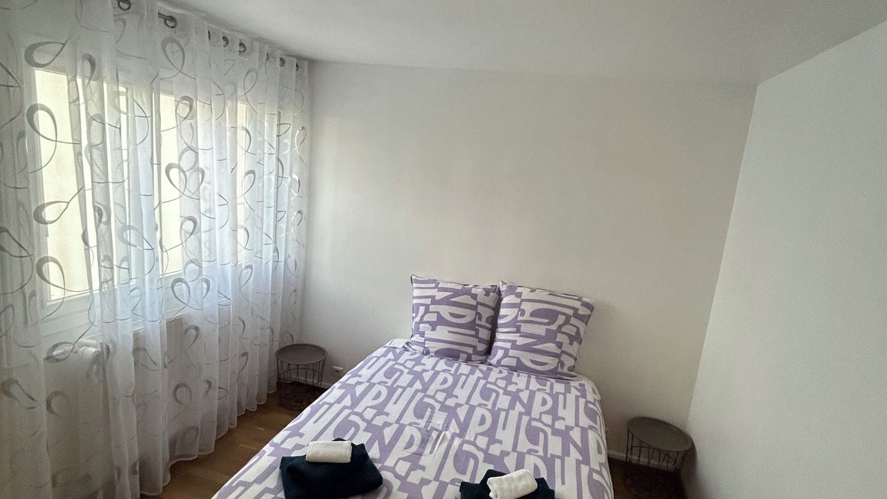 Photo of Bedroom in Boissy-Saint-Leger
