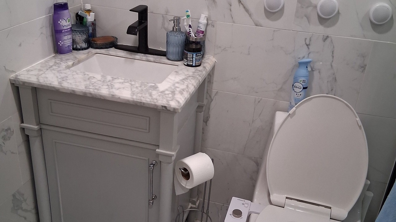 Photo of Bathroom in Canarsie