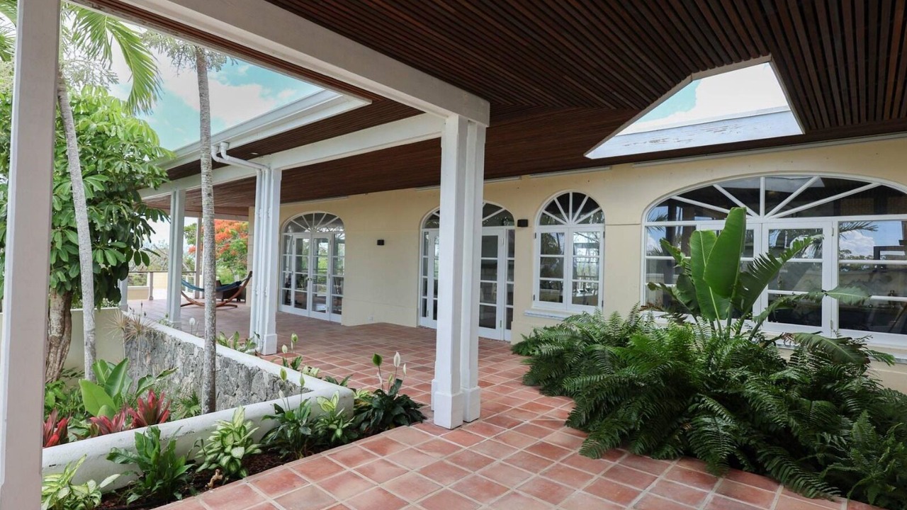 Photo of Patio Balcony in Hope Town