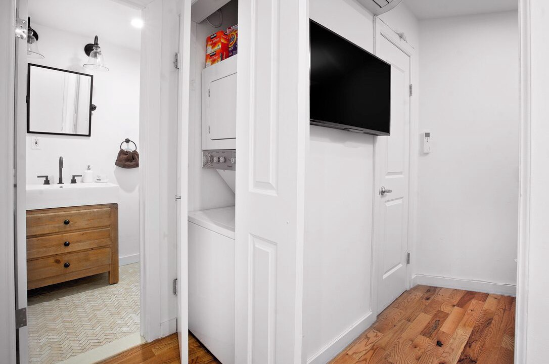 Photo of Bathroom in Hudson Square