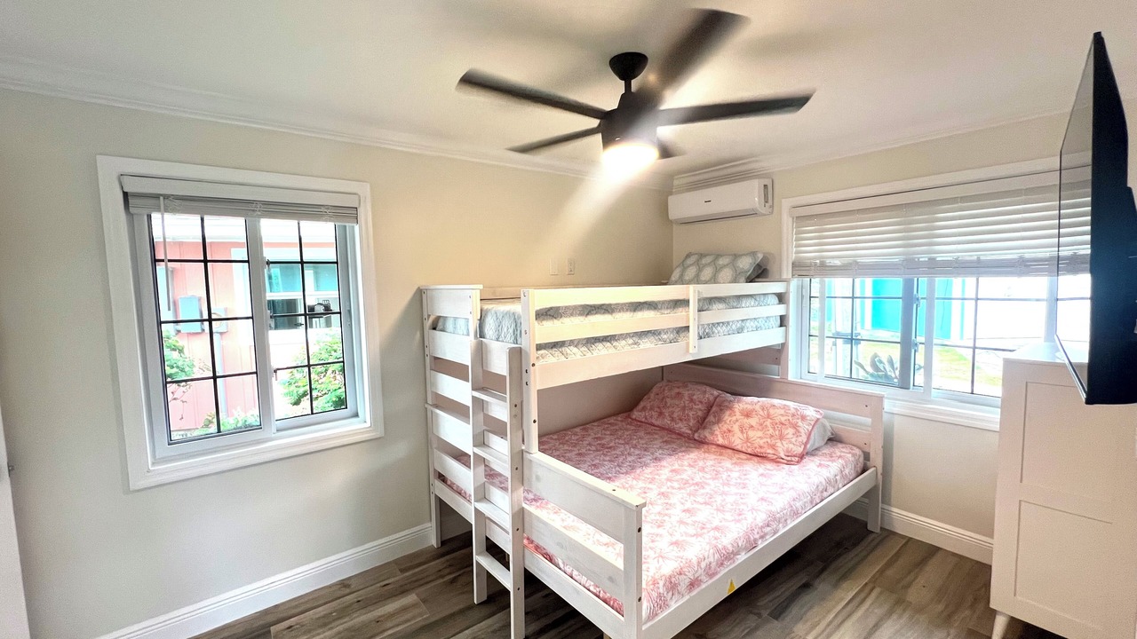 Photo of Bedroom in Treasure Cay