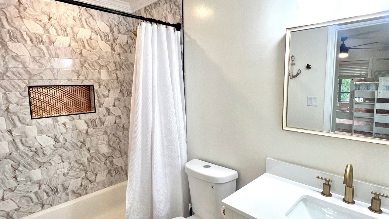 Photo of Bathroom in Treasure Cay