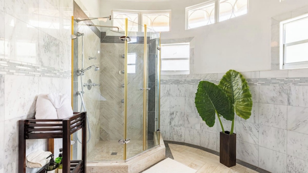 Photo of Bathroom in Runaway Bay